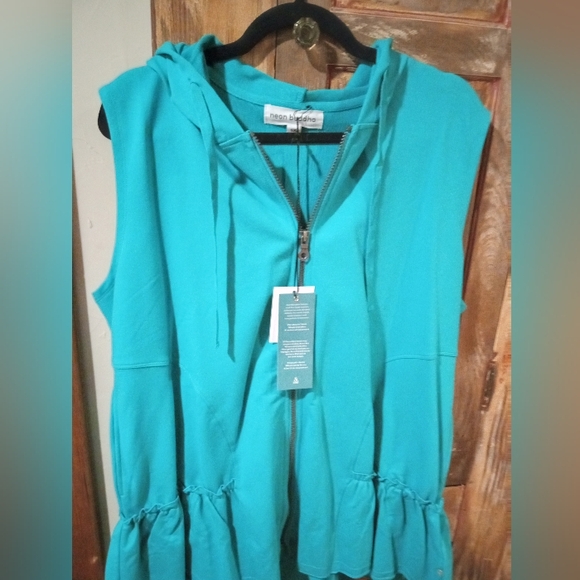 Neon Buddha Jade Sidewalk Zip-Up Vest - Picture 1 of 10